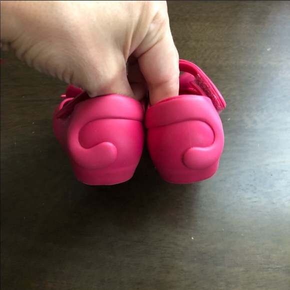 Mini Melissa shoes for toddler girls. - Picture 2 of 5